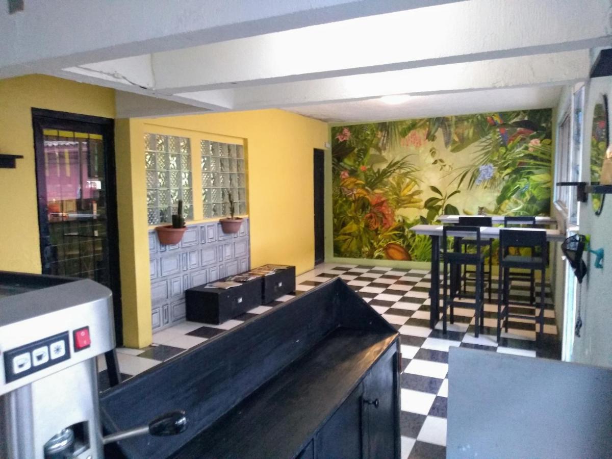Hostal 50 ハラパ エクステリア 写真
